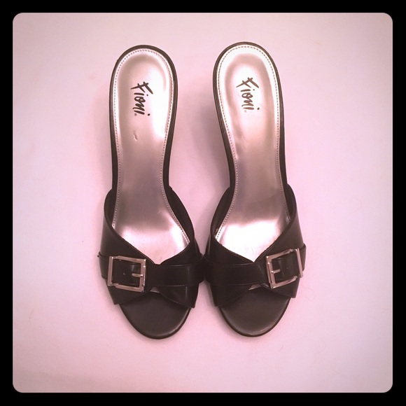 FIONI Clothing Shoes - Black Sandal Heels